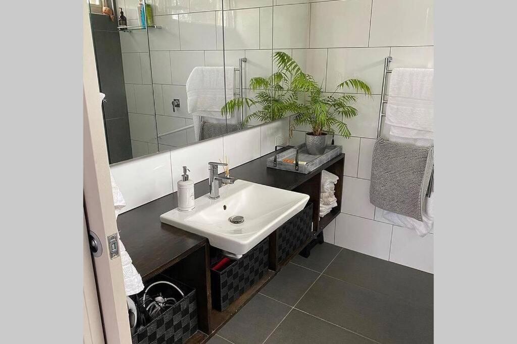 L'Ecole Private Studio-Apartment By My Lodgingfy Moorabbin Kültér fotó